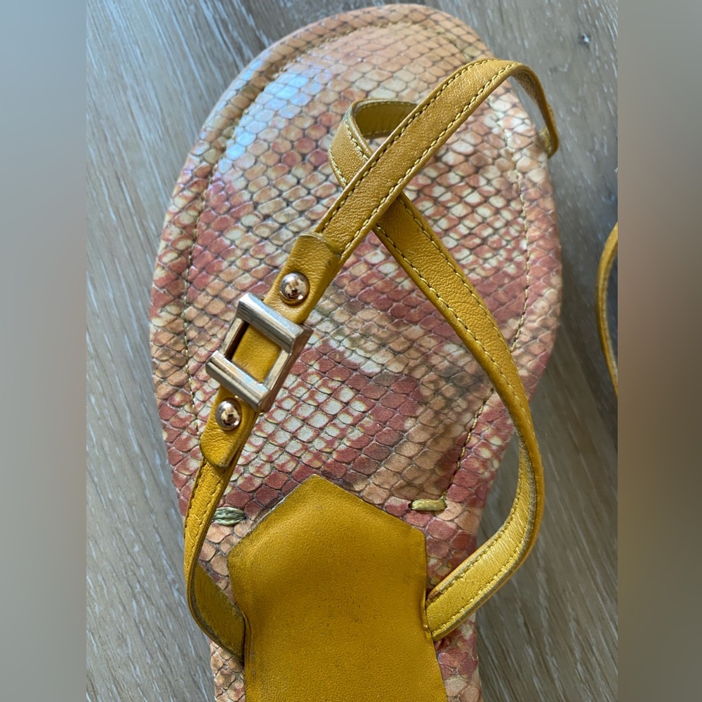 Vince Camuto Signature Yellow snakeskin sandals